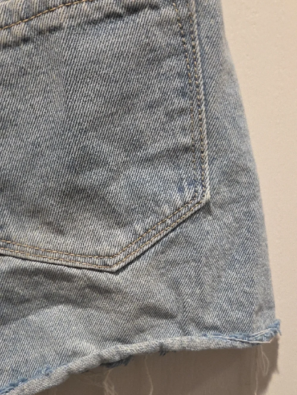 RSQ Light Wash Denim Low Rise Baggy Carpenter Shorts